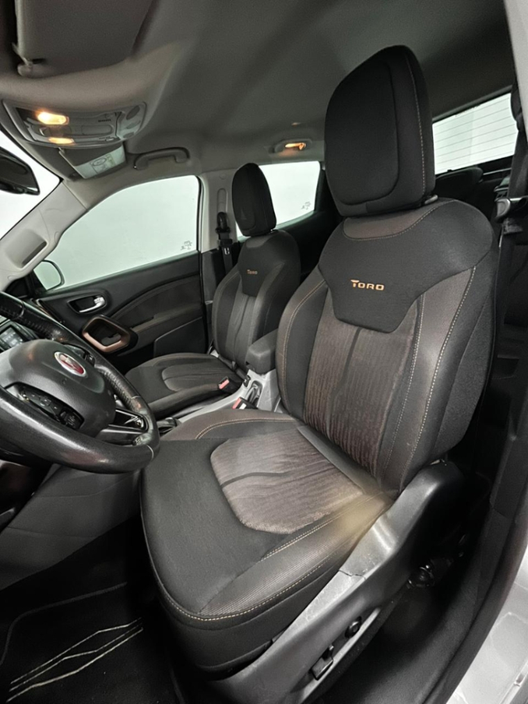 fiat toro 2.0 16v turbo diesel volcano 4wd at9 4p automatico 201910