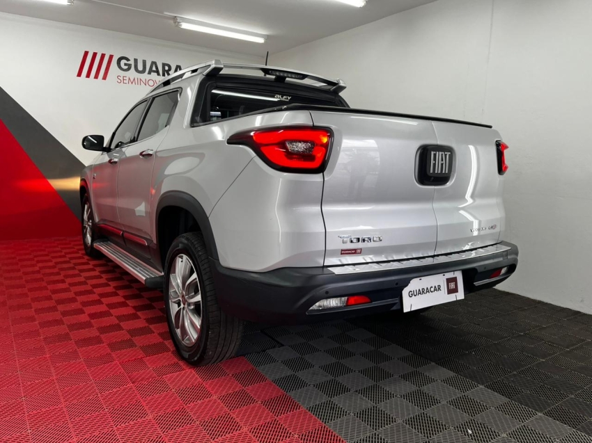 fiat toro 2.0 16v turbo diesel volcano 4wd at9 4p automatico 20195