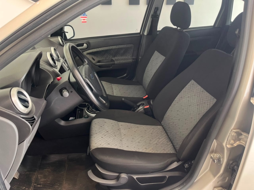 ford fiesta 1.6 mpi hatch 8v flex 4p manual 20127