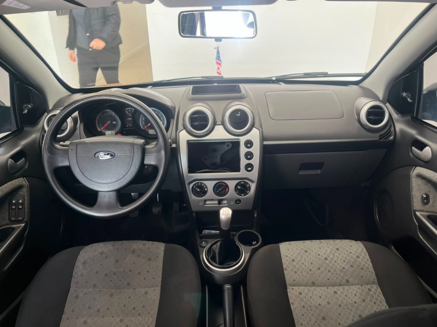 ford fiesta 1.6 mpi hatch 8v flex 4p manual 20126