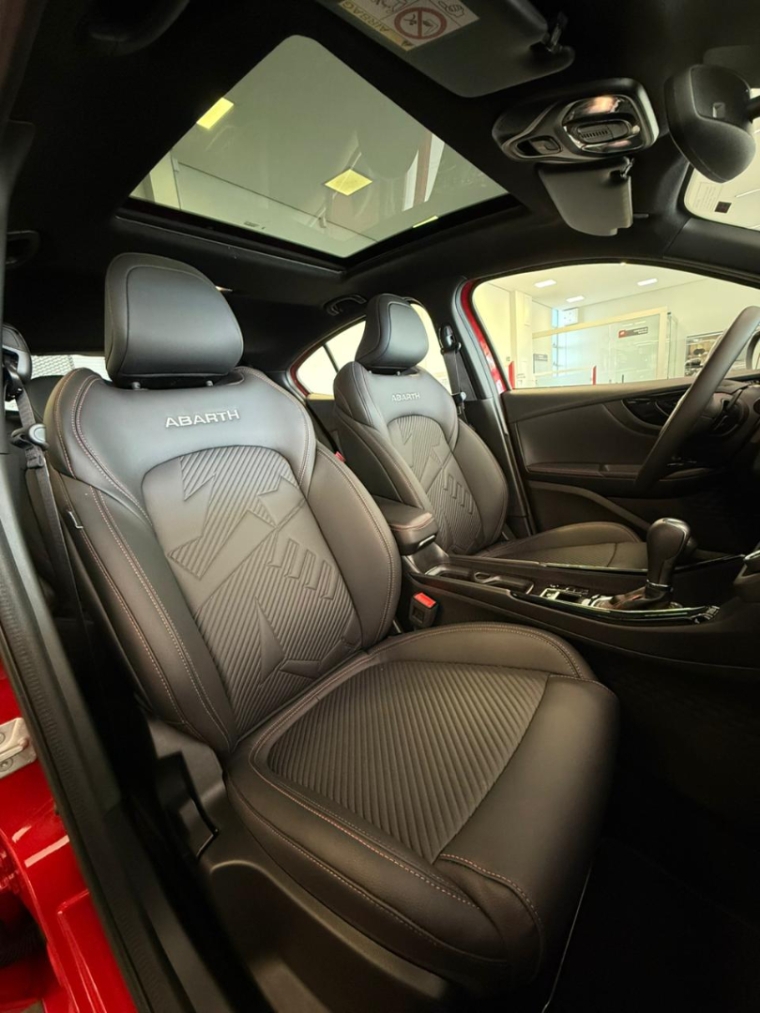 fiat fastback 1.3 turbo 270 flex abarth at6 4p automatico 202610