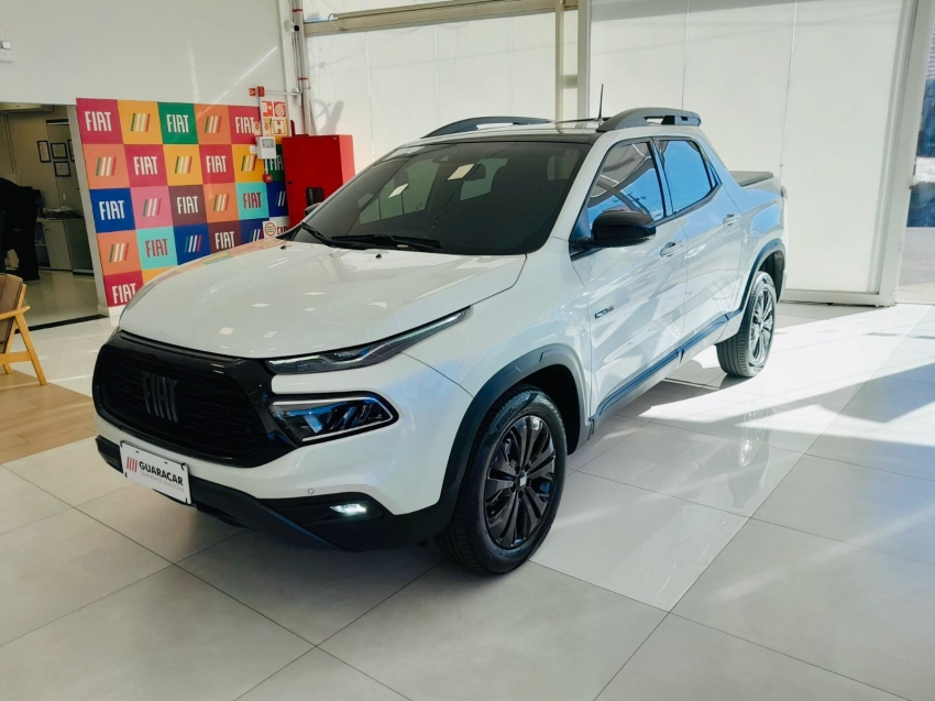 fiat toro 1.3 turbo 270 flex volcano at6 4p automatico 20251
