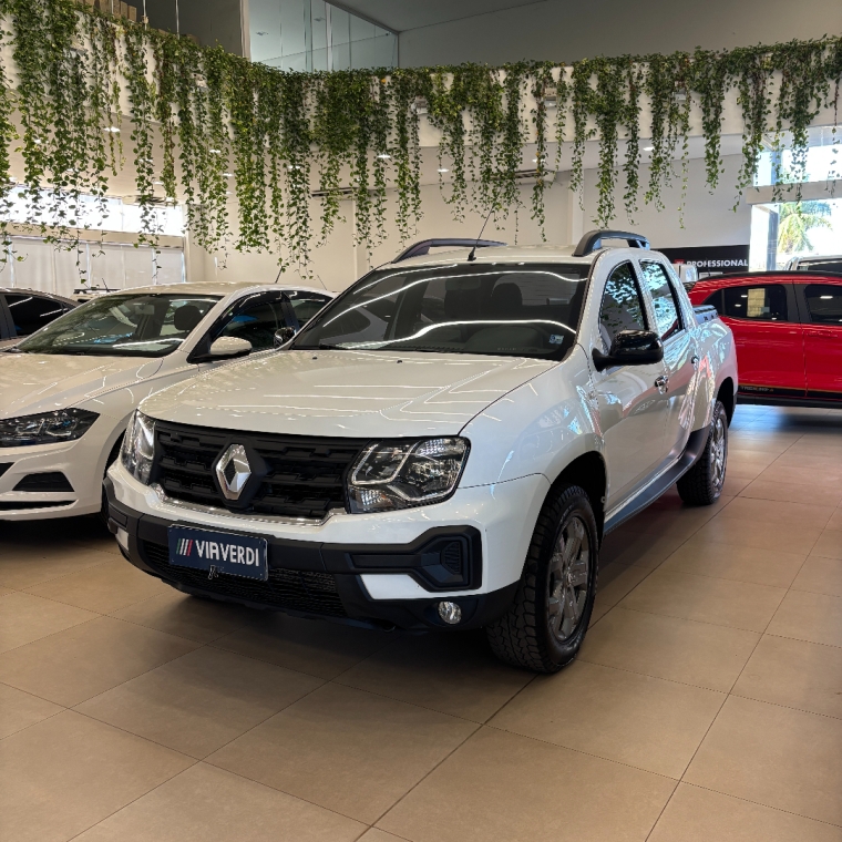 renault oroch 1.6 16v sce flex intense manual 5p 2023 renault oroch 1.6 16v sce flex intense manual 5p 2023