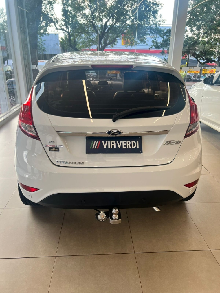 ford fiesta 1.6 titanium hatch 16v flex 4p powershift 5p automatico 2015 ford fiesta 1.6 titanium hatch 16v flex 4p powershift 5p automatico 2015