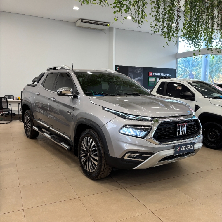 fiat toro 2.0 16v turbo diesel ranch 4wd at9 4p automatico 2025