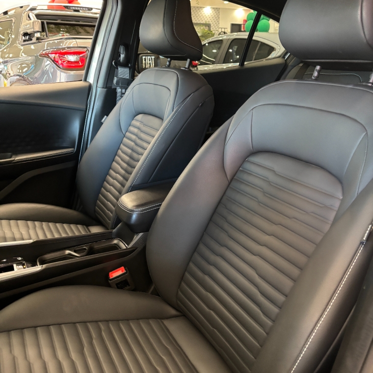 fiat fastback 1.3 turbo 270 flex limited edition at6 4p automatico 2025