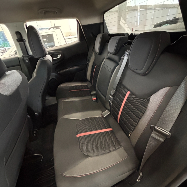 fiat toro 1.8 16v evo flex freedom at6 4p automatico 2019 fiat toro 1.8 16v evo flex freedom at6 4p automatico 2019