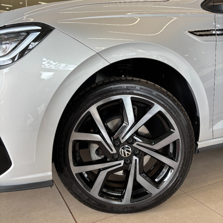 volkswagen virtus 1.4 250 tsi exclusive automatico flex 4p 2025