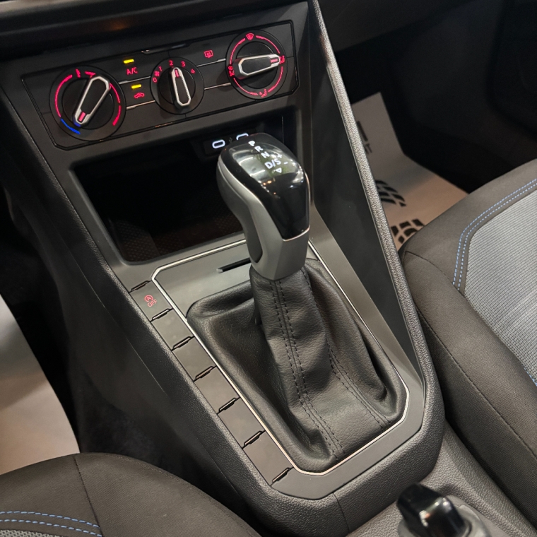 volkswagen nivus 1.0 200 tsi total flex comfortline automatico 4p 202313