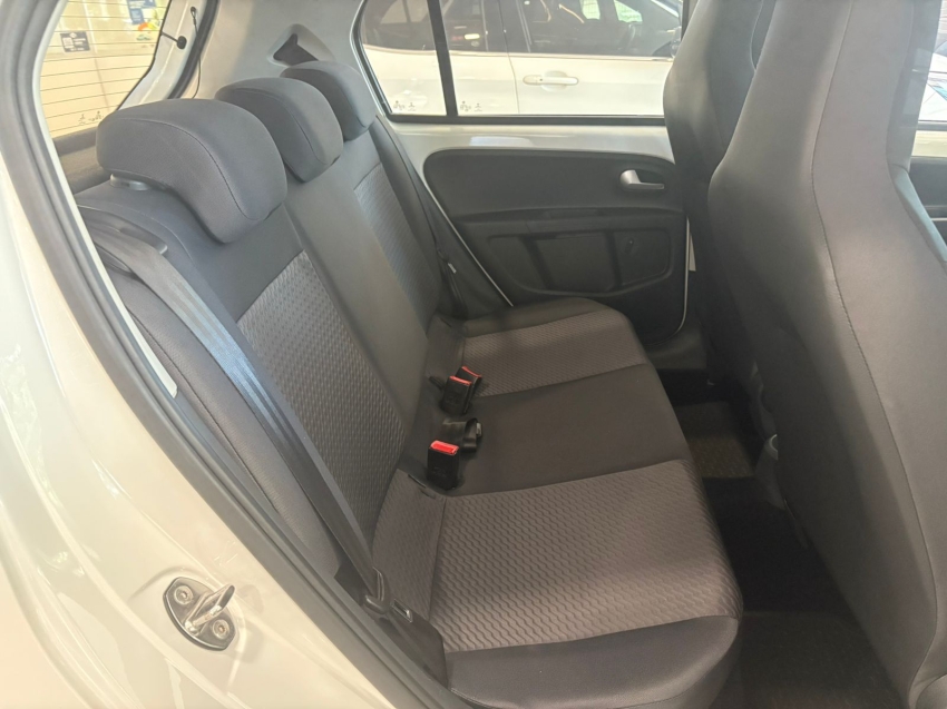 volkswagen up 1.0 mpi move 12v flex 4p automatizado 5p automatico 20186