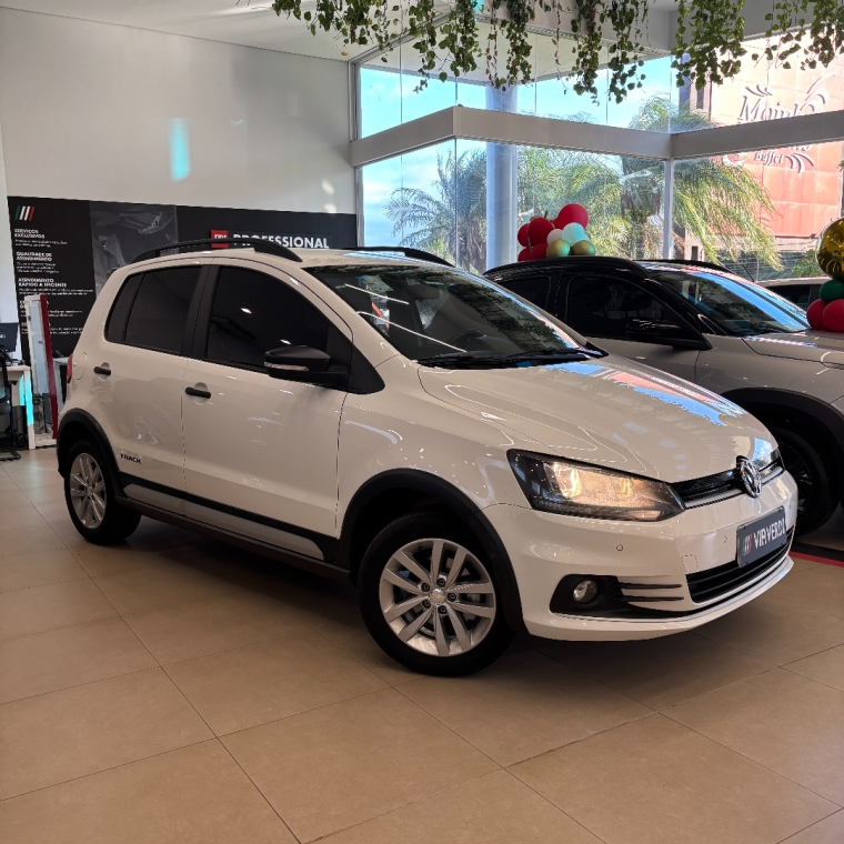 volkswagen fox 1.0 mpi track 12v flex 4p manual 5p 20172