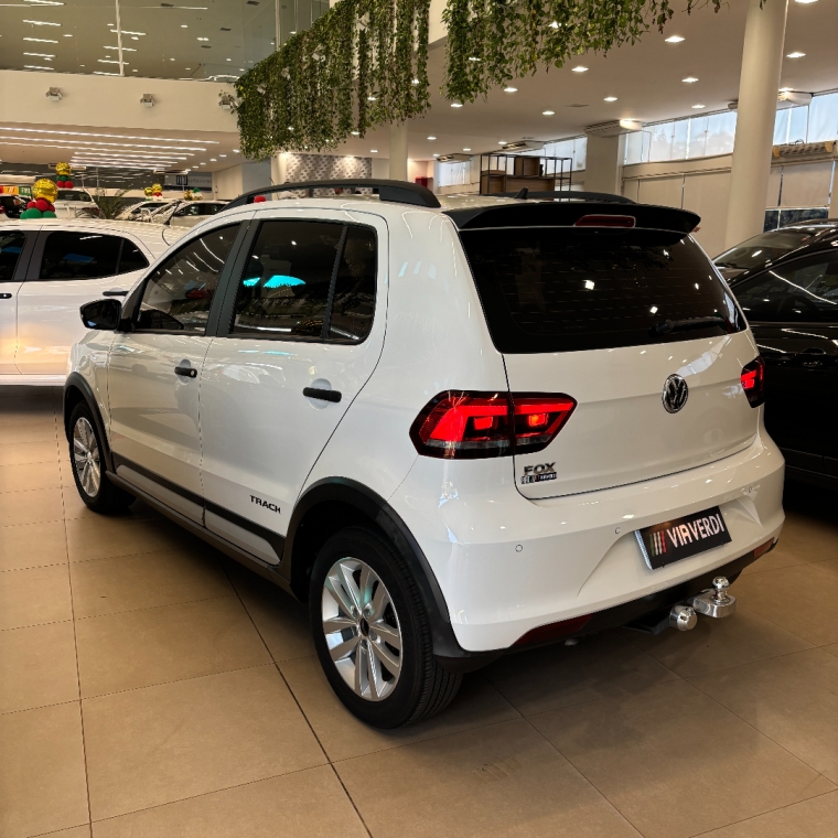 volkswagen fox 1.0 mpi track 12v flex 4p manual 5p 201719