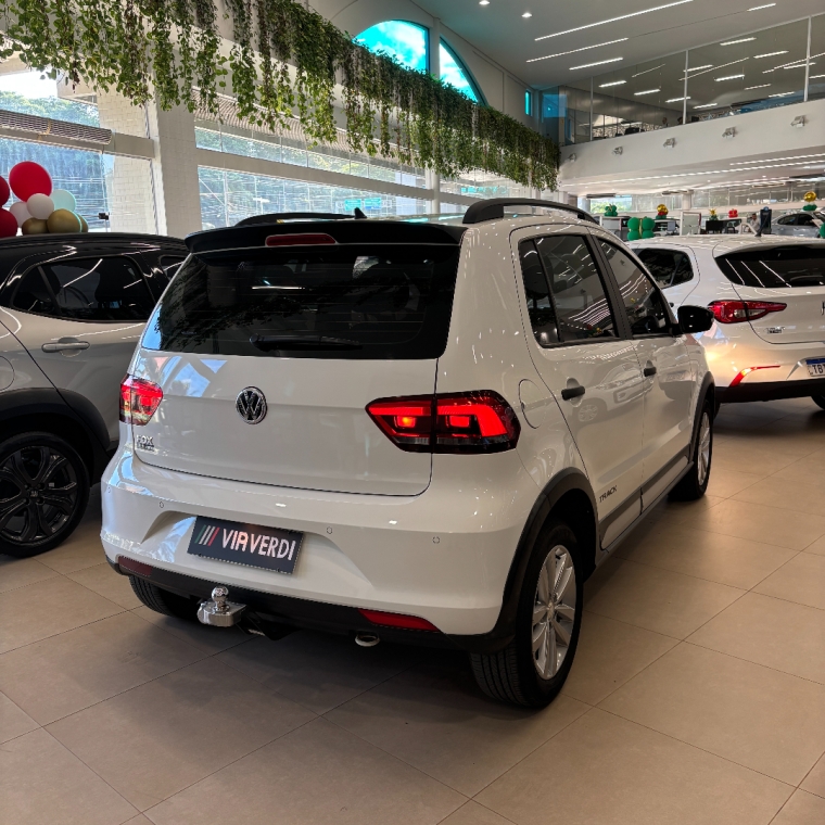 volkswagen fox 1.0 mpi track 12v flex 4p manual 5p 201718