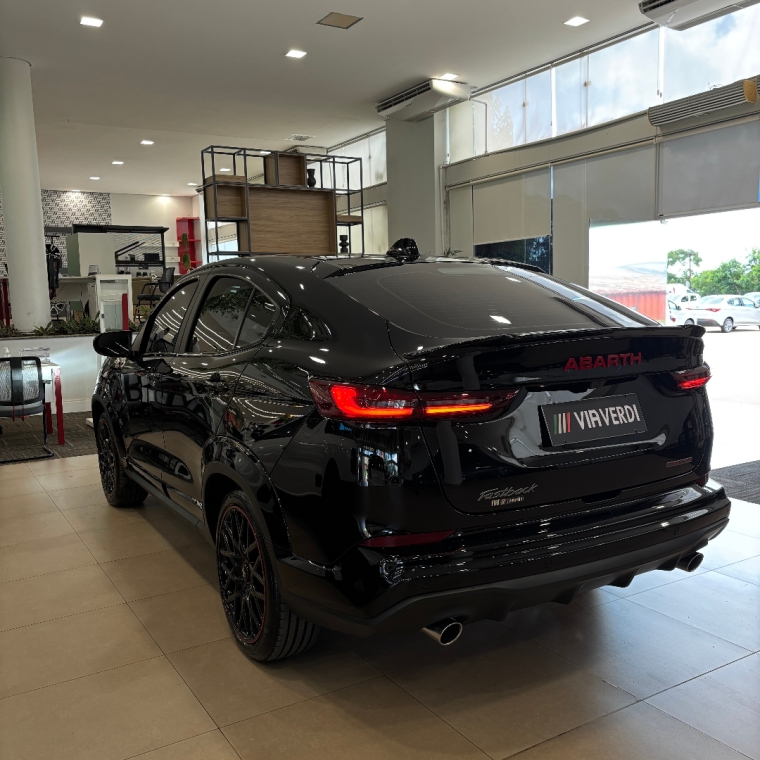 fiat fastback 1.3 turbo 270 flex abarth at6 4p automatico 202523