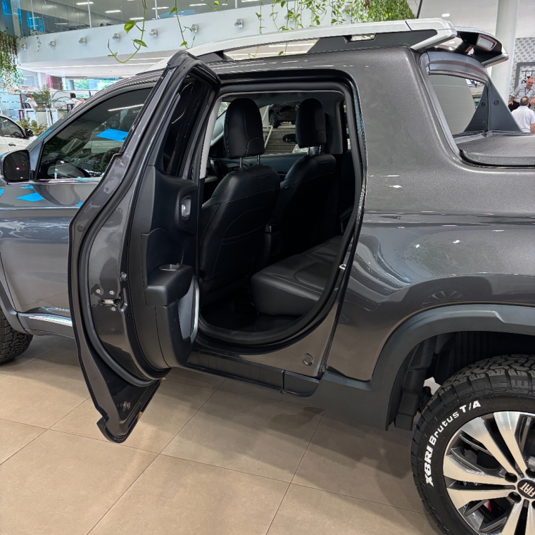 fiat toro 2.0 16v turbo diesel volcano 4wd at9 4p automatico 202416