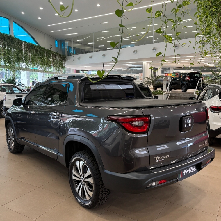 fiat toro 2.0 16v turbo diesel volcano 4wd at9 4p automatico 202424