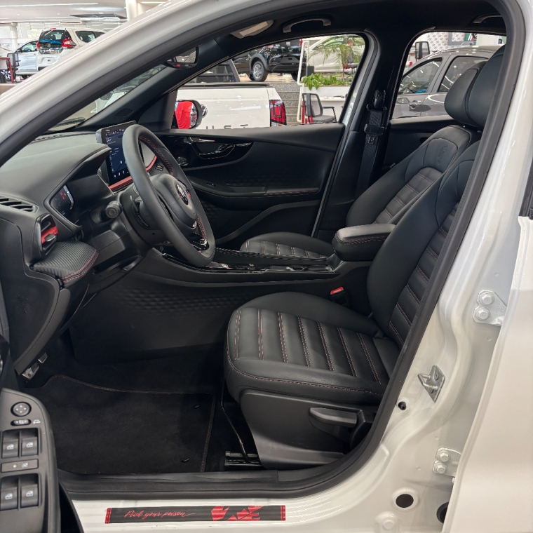 fiat fastback 1.3 turbo 270 flex abarth at6 4p automatico 20256