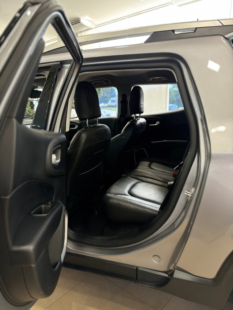 fiat toro 1.3 turbo 270 flex volcano at6 4p automatico 202313