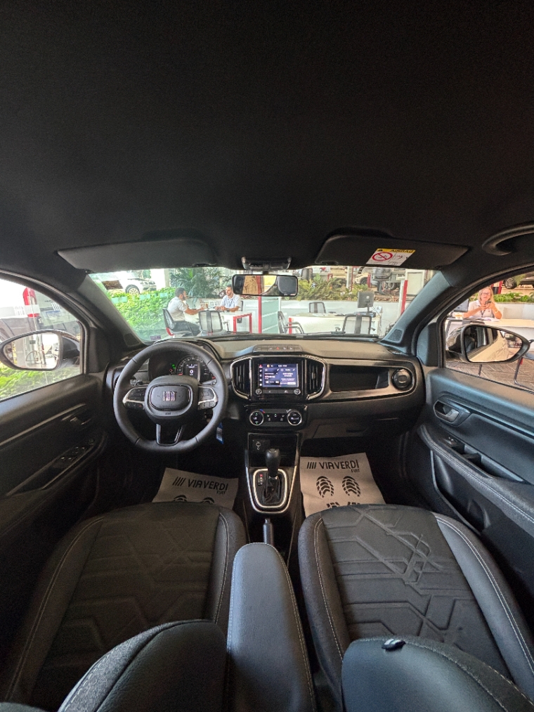 fiat strada 1.3 firefly flex volcano cd cvt 4p automatico 20244