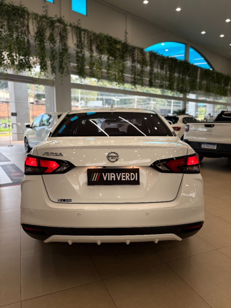 nissan versa 1.6 16v flex exclusive xtronic 4p automatico 202313