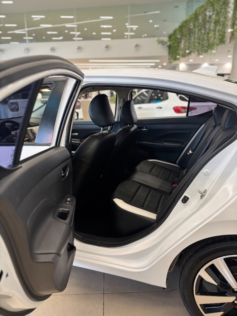 nissan versa 1.6 16v flex exclusive xtronic 4p automatico 202311