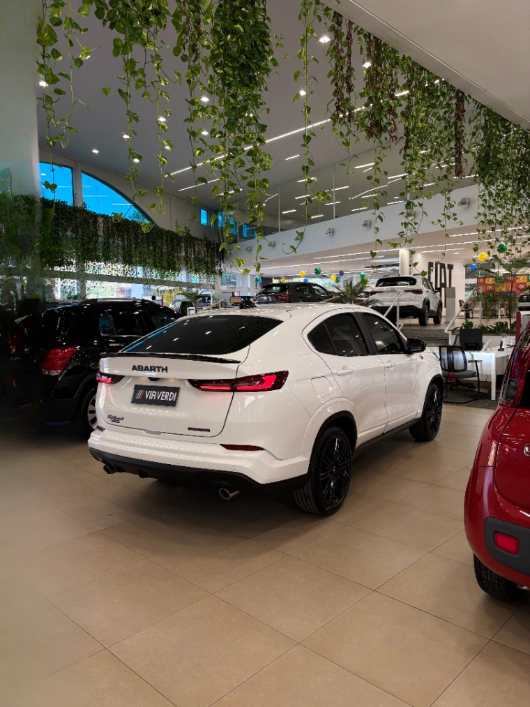 fiat fastback 1.3 turbo 270 flex abarth at6 4p automatico 202617