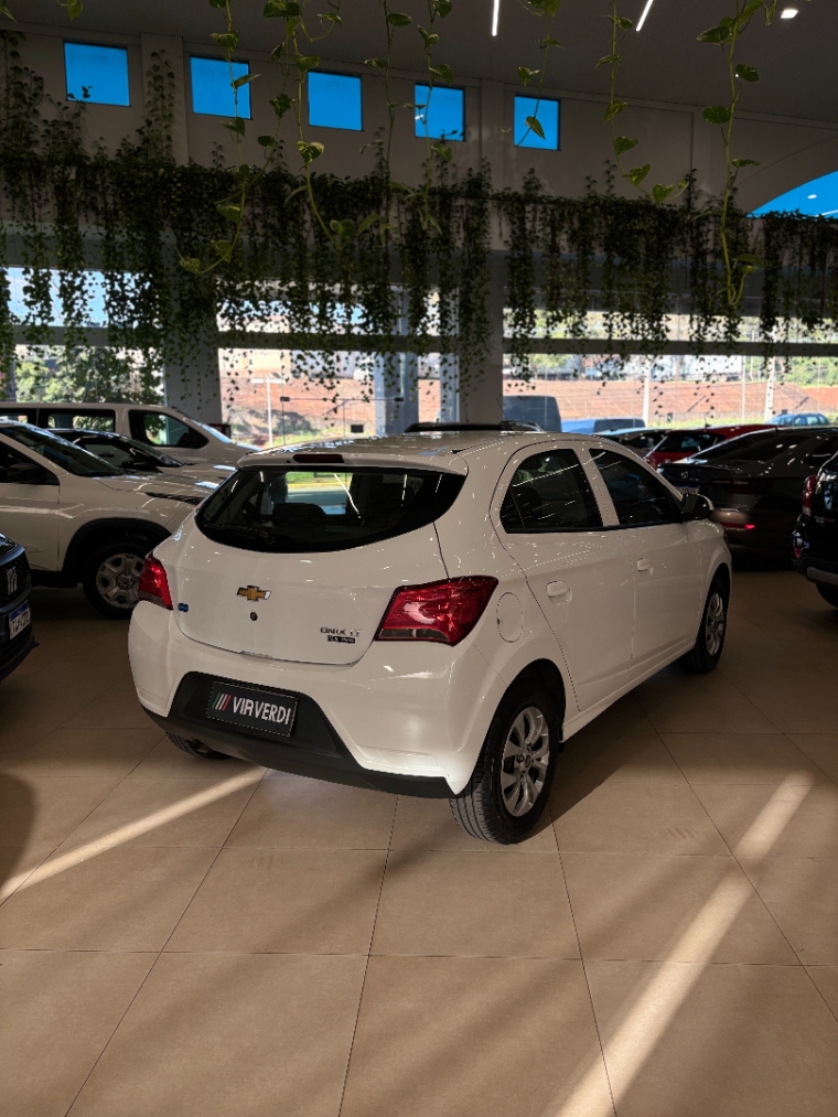 chevrolet onix 1.0 mpfi lt 8v flex 4p manual 5p 201712