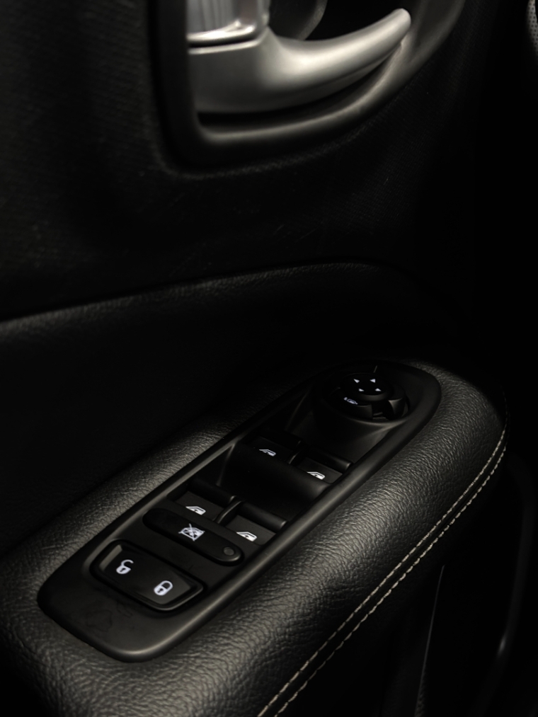 fiat toro 1.3 turbo 270 flex volcano at6 4p automatico 20256