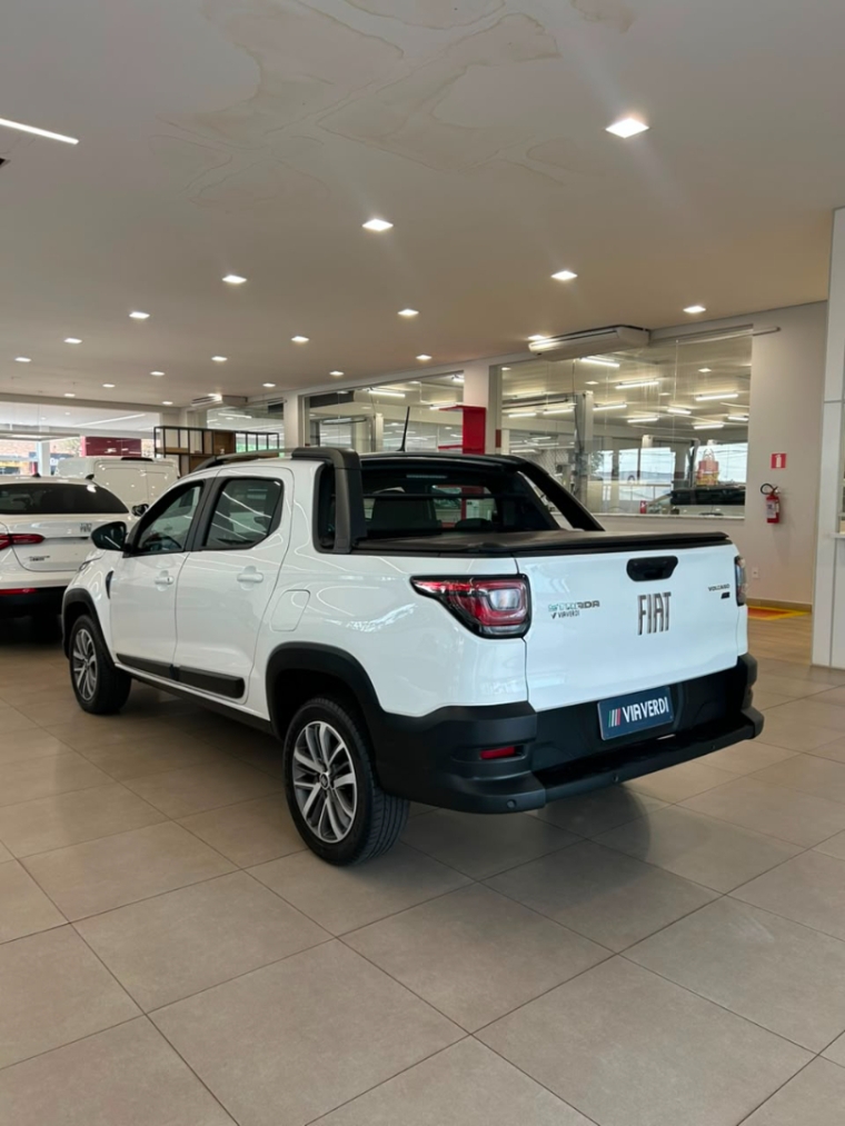 fiat strada 1.3 firefly flex volcano cd cvt 4p automatico 202510