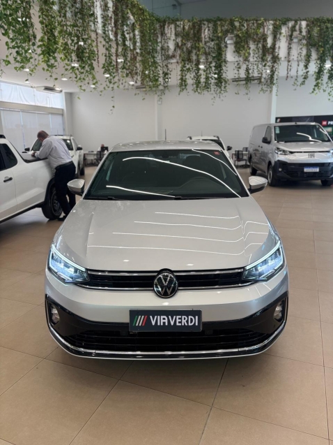 volkswagen virtus 1.0 200 tsi highline automatico flex 4p 20251