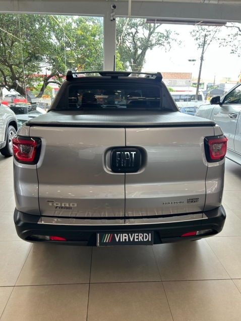 fiat toro 1.3 turbo 270 flex freedom at6 4p automatico 202410