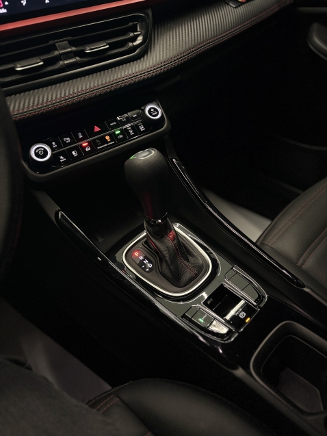 fiat fastback 1.3 turbo 270 flex abarth at6 4p automatico 202411