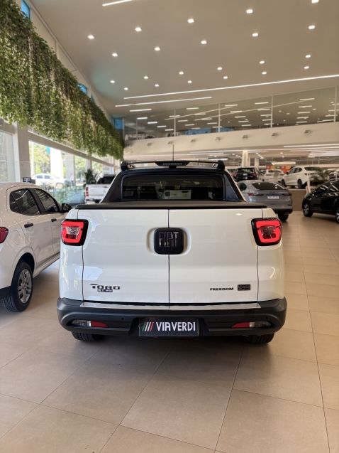 fiat toro 1.3 turbo 270 flex freedom at6 4p automatico 202415
