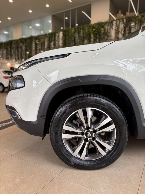 fiat toro 1.3 turbo 270 flex freedom at6 4p automatico 20244