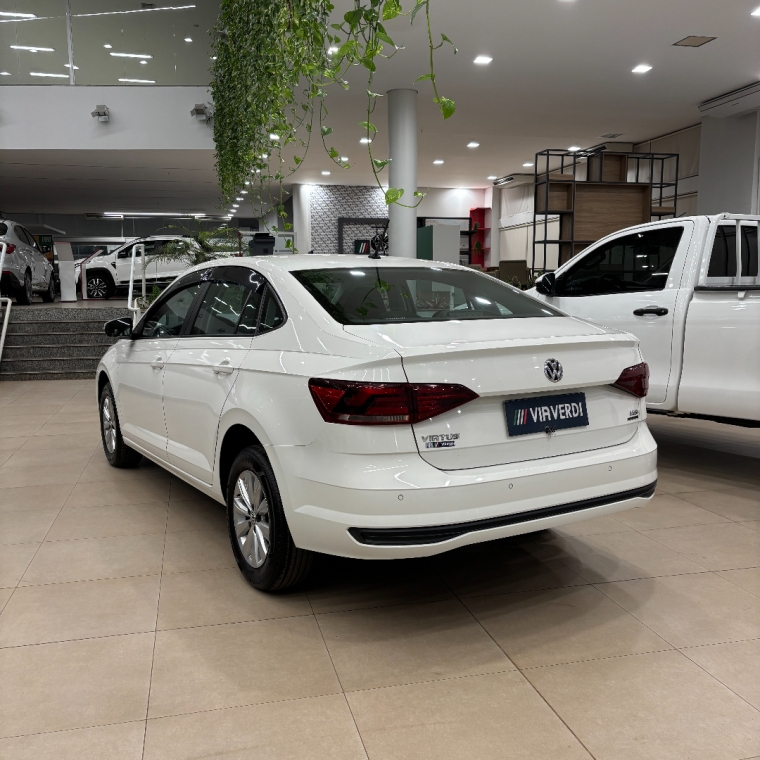 volkswagen virtus 1.6 msi total flex automatico 5p 2020