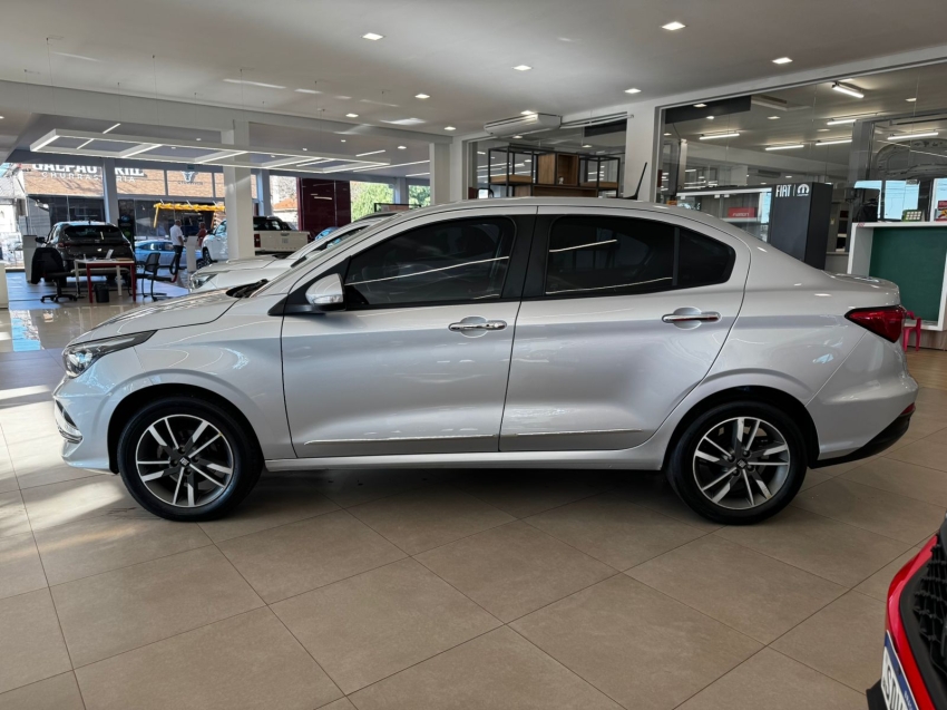 fiat cronos 1.3 firefly flex precision cvt 5p automatico 2023