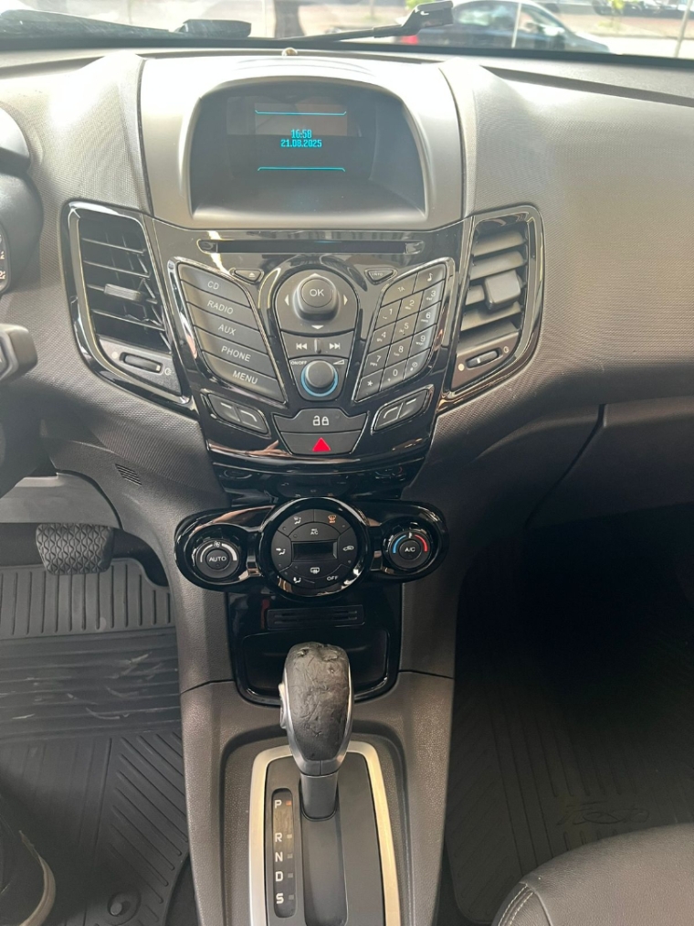 ford fiesta 1.6 titanium hatch 16v flex 4p powershift 5p automatico 2015 ford fiesta 1.6 titanium hatch 16v flex 4p powershift 5p automatico 2015