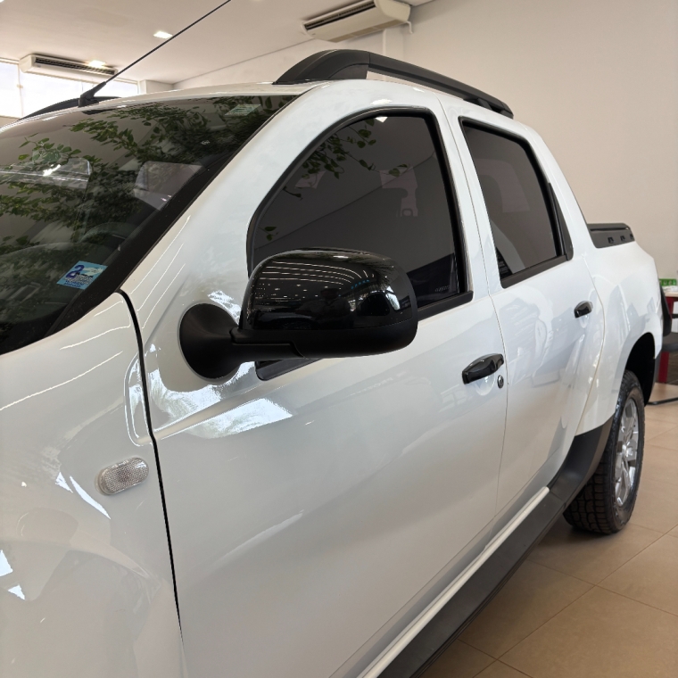 renault oroch 1.6 16v sce flex intense manual 4p 2023 renault oroch 1.6 16v sce flex intense manual 4p 2023