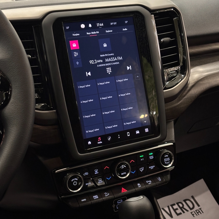 fiat toro 2.0 16v turbo diesel ranch 4wd at9 4p automatico 2025