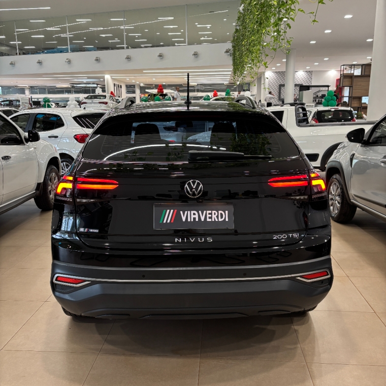 volkswagen nivus 1.0 200 tsi total flex comfortline automatico 4p 202326