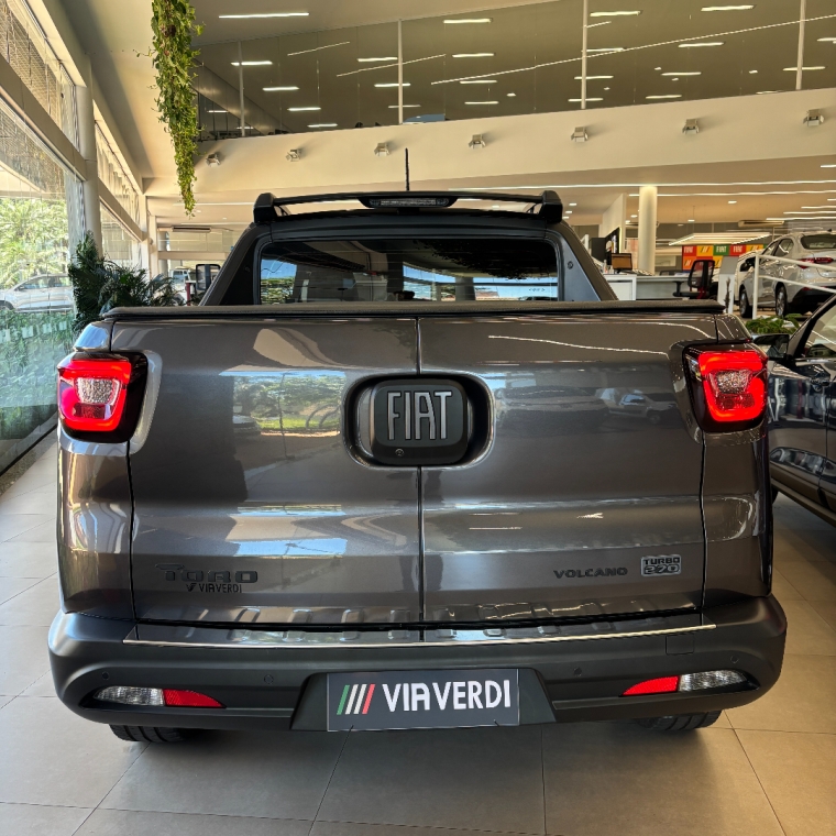 fiat toro 1.3 turbo 270 flex volcano at6 4p automatico 202333