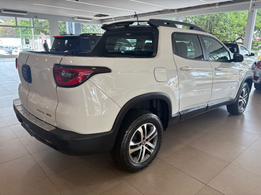 fiat toro 2.0 16v turbo diesel freedom 4wd at9 4p automatico 20199