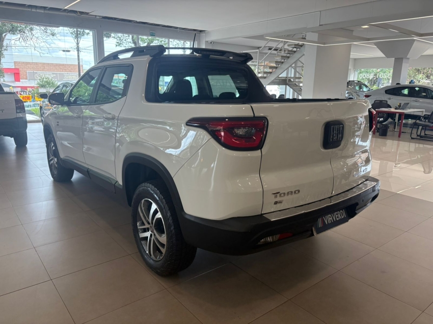 fiat toro 2.0 16v turbo diesel freedom 4wd at9 4p automatico 20197
