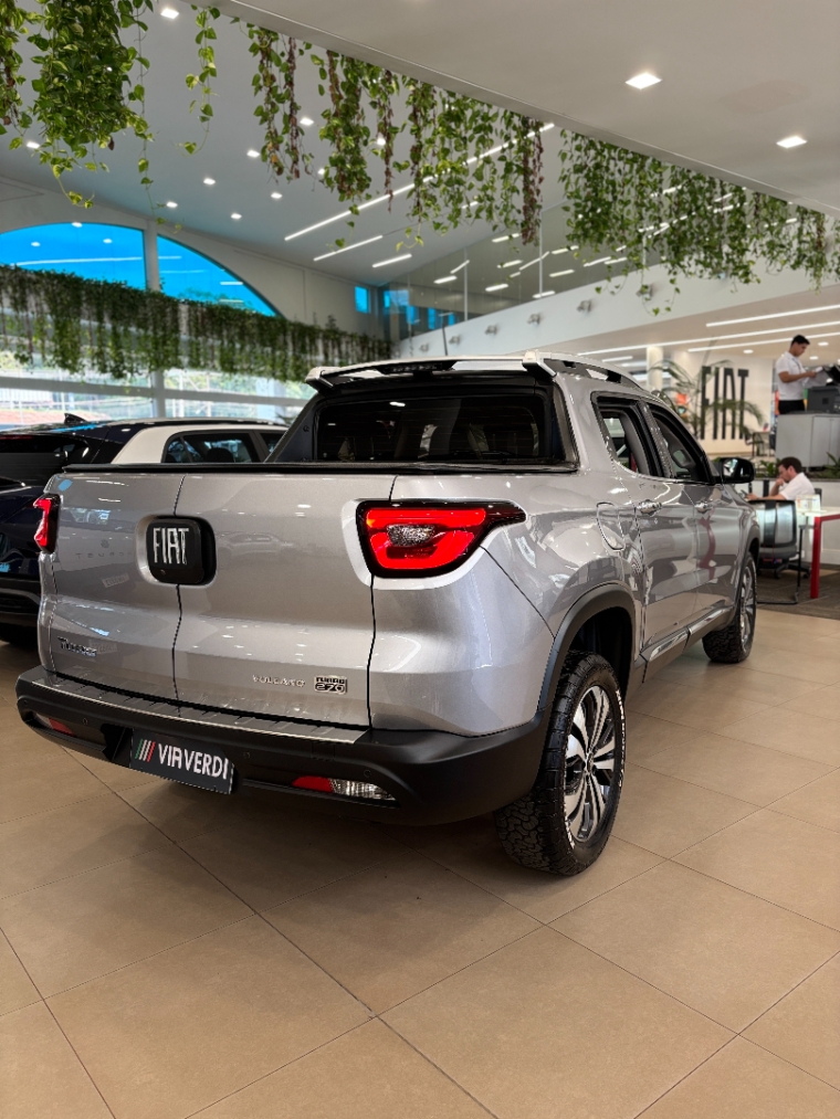 fiat toro 1.3 turbo 270 flex volcano at6 4p automatico 202316