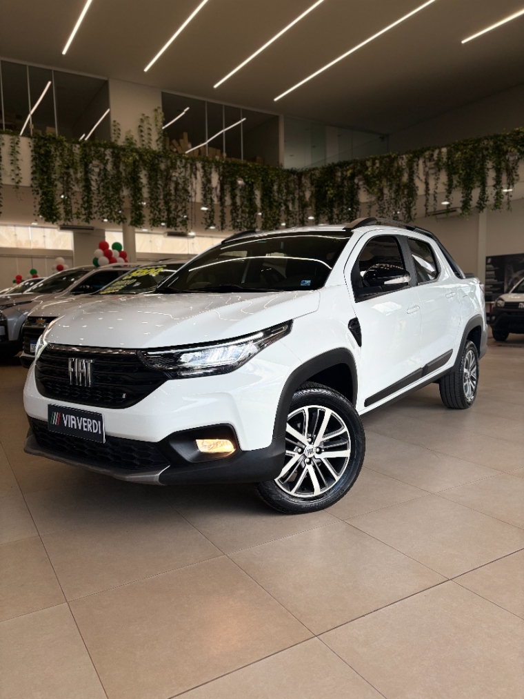 fiat strada 1.3 firefly flex volcano cd cvt 4p automatico 2024