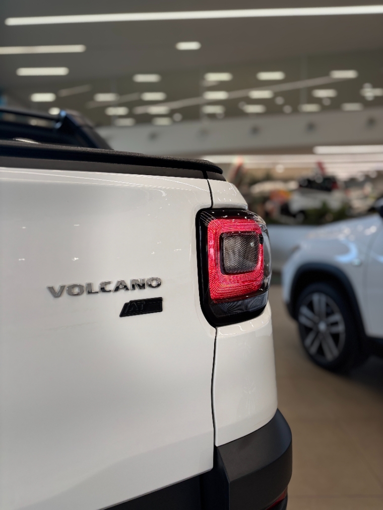 fiat strada 1.3 firefly flex volcano cd cvt 4p automatico 202418