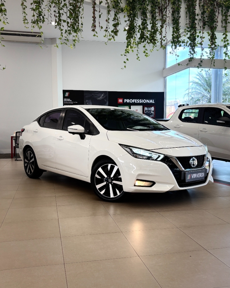nissan versa 1.6 16v flex exclusive xtronic 4p automatico 2023