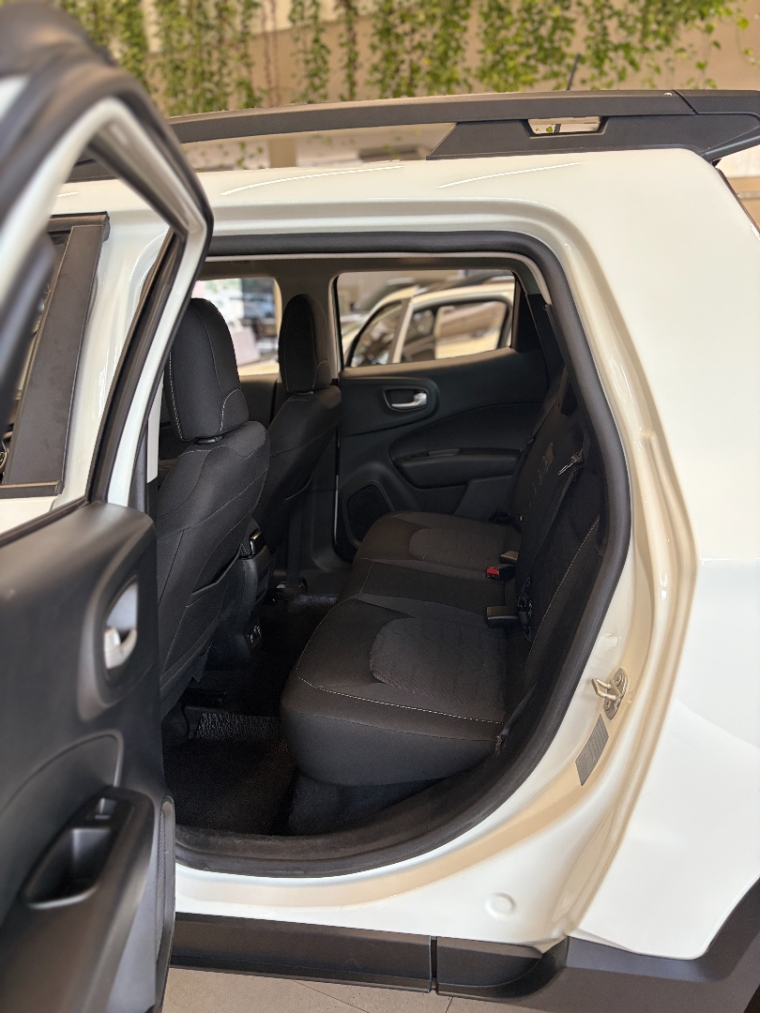 fiat toro 1.3 turbo 270 flex freedom at6 4p automatico 202412