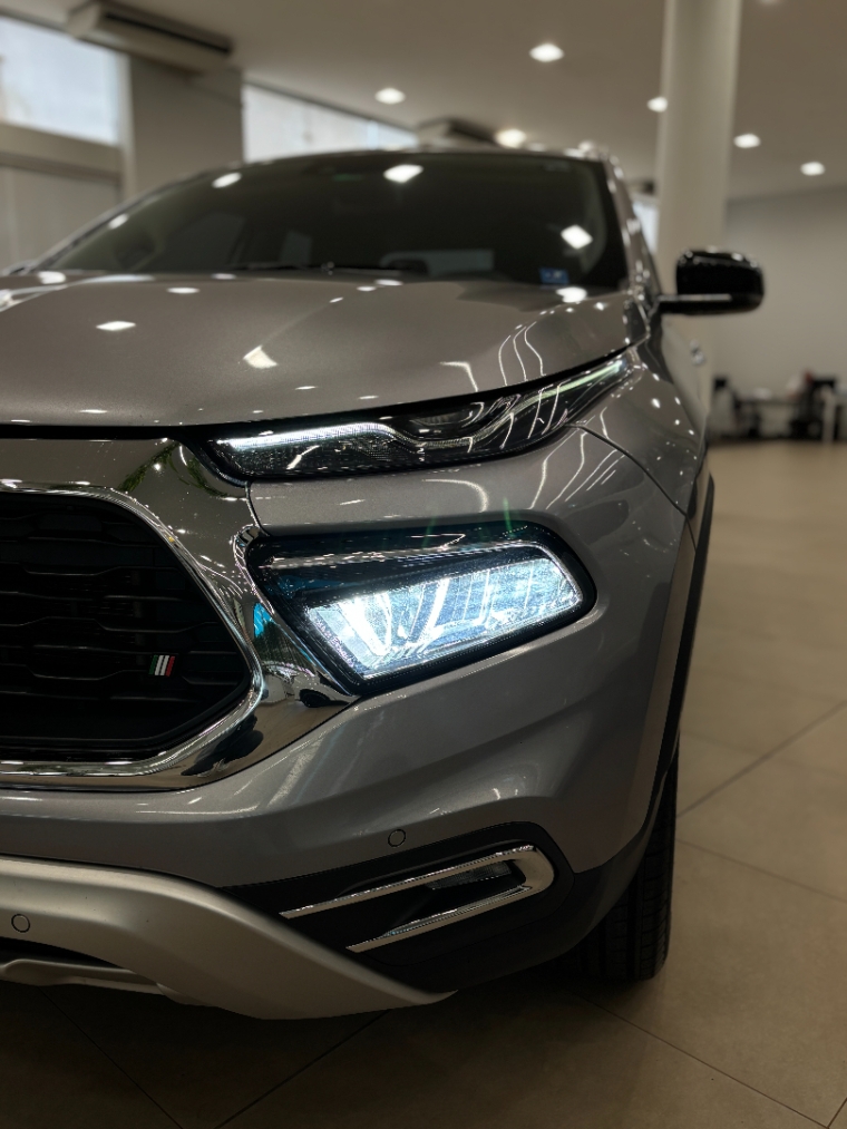 fiat toro 1.3 turbo 270 flex volcano at6 4p automatico 20252