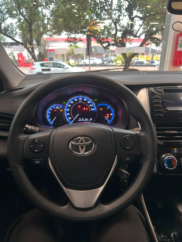 toyota yaris 1.5 16v flex sedan xl multidrive 4p automatico 20193